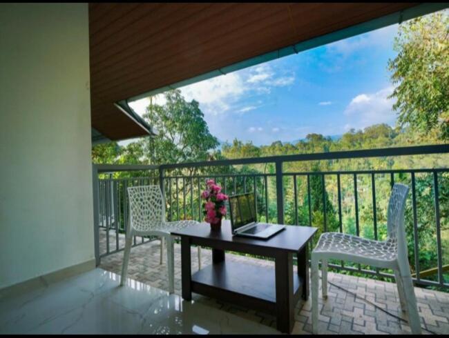 Munnar Minds Homestay Bagian luar foto